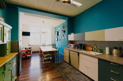 Küche/Küchenzeile in der Unterkunft LaLeLu Hostel Dresden