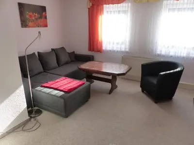 Ein Sitzbereich in der Unterkunft Ferienwohnung Seidel