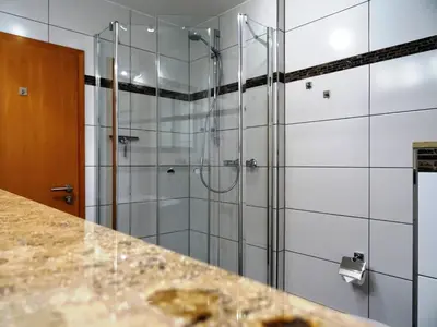 Ein Badezimmer in der Unterkunft Alte Kelterei
