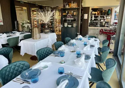 Ein Restaurant oder anderes Speiselokal in der Unterkunft Residenz am Zwinger