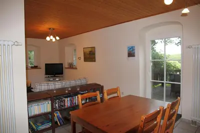 TV/Unterhaltungsangebot in der Unterkunft FEWO im sanierten Fachwerkhaus