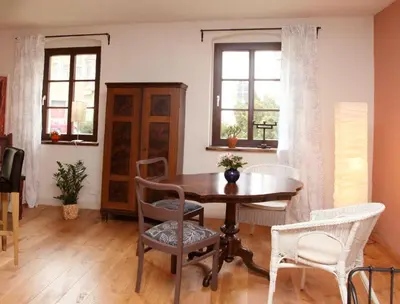 Ein Sitzbereich in der Unterkunft Altstadt Ferienwohnung Torgau