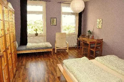 Ein Bett oder Betten in einem Zimmer der Unterkunft Schöne 3R Fewo Dresden Neustadt-L12