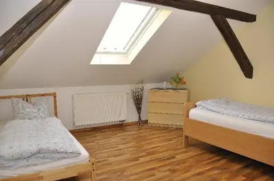Ein Bett oder Betten in einem Zimmer der Unterkunft 4R Fewo Altstadtblick -L15