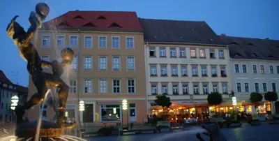 Das Gebäude in dem sich das Hotel befindet