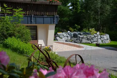 Ein Garten an der Unterkunft Haus am Gründel