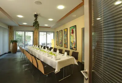 Der Geschäftsbereich oder Konferenzraum in der Unterkunft Hotel Forsthaus Grüna Betreibergesellschaft mbH