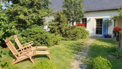 Ein Garten an der Unterkunft Ferienhaus Hummel-Nest