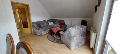 Ein Sitzbereich in der Unterkunft FeWo Schmidt im Erzgebirge