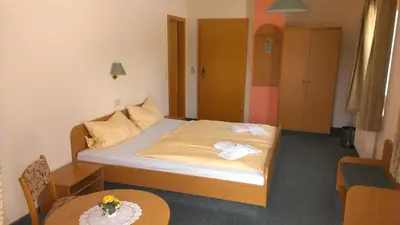 Ein Bett oder Betten in einem Zimmer der Unterkunft Gasthof zum Fürstenthal