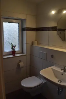 Ein Badezimmer in der Unterkunft Ferienwohnung Seebachstr.