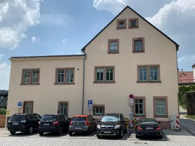 Das Gebäude in dem sich die Ferienwohnung befindet
