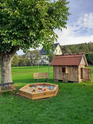 Ein Garten an der Unterkunft Ferienwohnung in der Sächsischen Schweiz