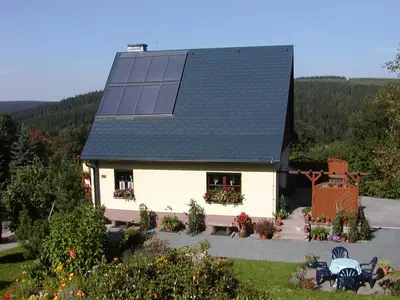 Das Gebäude in dem sich die Ferienwohnung befindet