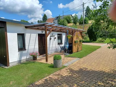 Ein Garten an der Unterkunft Ferienwohnung Jahner
