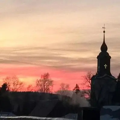 Blick auf den Sonnenuntergang/Sonnenaufgang von der Ferienwohnung aus oder aus der Nähe