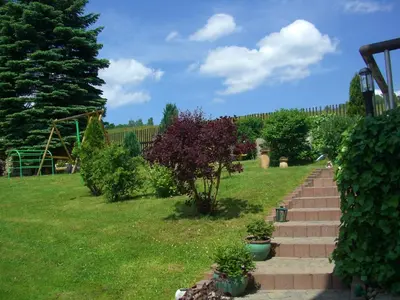 Ein Garten an der Unterkunft Gästehaus Jeremias