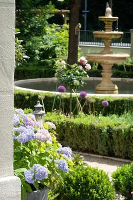 Ein Garten an der Unterkunft Villa Golding - Flat 1