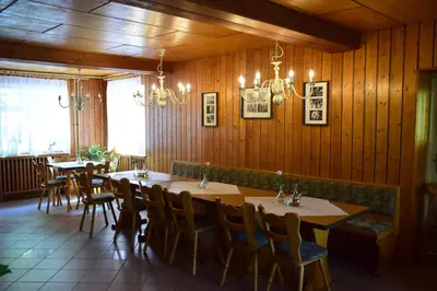 Ein Restaurant oder anderes Speiselokal in der Unterkunft Gasthof Uttewalde