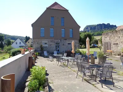 Ein allgemeiner Bergblick oder ein Berglick von der Ferienwohnung aus