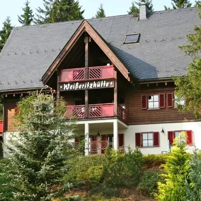 Ferienanlage Zum Silberstollen 2 Häuser am Berg Polderhof und Weißeritzhütte