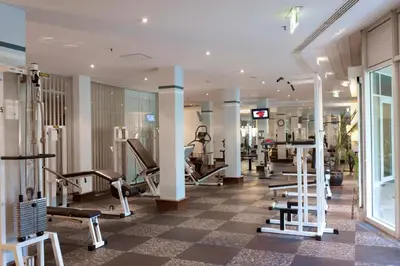 Das Fitnesscenter und/oder die Fitnesseinrichtungen in der Unterkunft City Hotel Dresden Radebeul