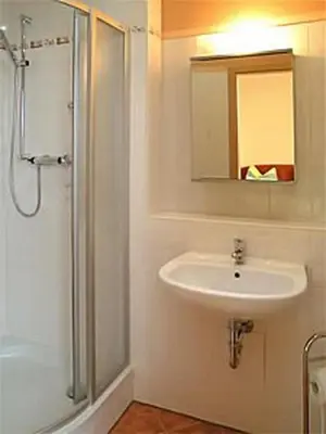 Ein Badezimmer in der Unterkunft Haus Grüllich