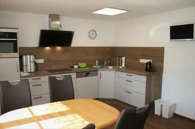 Küche/Küchenzeile in der Unterkunft Zum-Seiffener-Sprengmeister