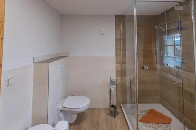 Ein Badezimmer in der Unterkunft Landhaus Rundblick im Elbsandsteingebirge bei Bad Schandau