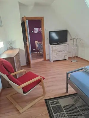 TV/Unterhaltungsangebot in der Unterkunft Monteur- und Ferienwohnung in Hainichen - Obergeschoss oder Dachgeschoss - Familie Weber
