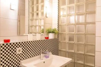 Ein Badezimmer in der Unterkunft Apartment 1, Rothenburger Straße