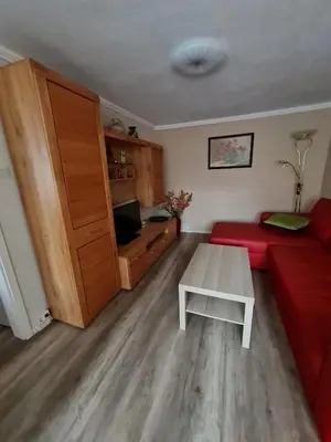 Ein Sitzbereich in der Unterkunft Ferienwohnung an der Dresdner Heide - Langebrück