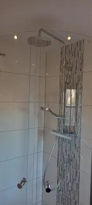 Ein Badezimmer in der Unterkunft Winzerhaus Rissweg 15