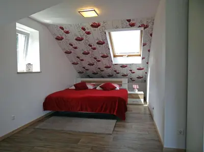 Ein Bett oder Betten in einem Zimmer der Unterkunft Die kleine Stadtoase