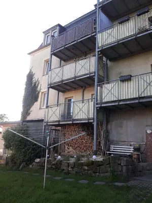 Das Gebäude in dem sich die Ferienwohnung befindet