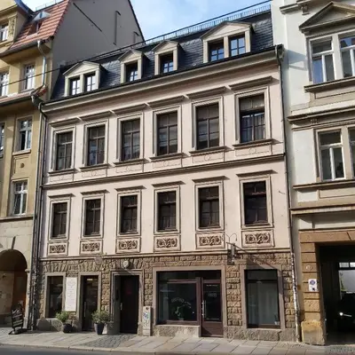 Das Gebäude in dem sich die Ferienwohnung befindet