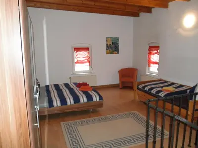 Ein Sitzbereich in der Unterkunft Apartment-Ferienwohnung Dresden-Briesnitz