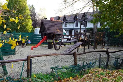 Ein Kinderspielbereich in der Unterkunft Schwarzes Ross