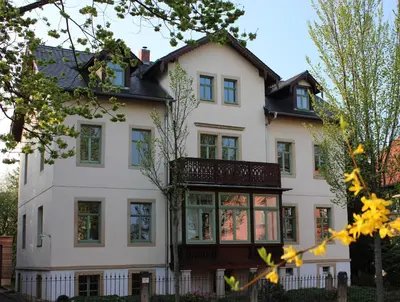 Das Gebäude in dem sich die Ferienwohnung befindet