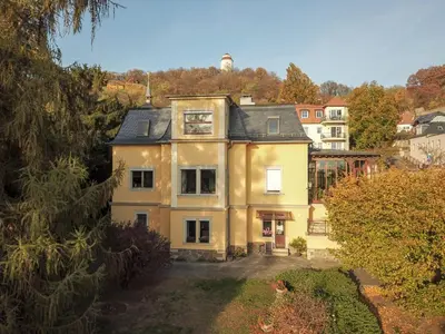 Das Gebäude in dem sich die Ferienwohnung befindet