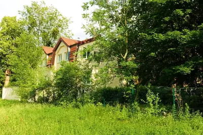 Ein Garten an der Unterkunft Campus Apartment Ernst