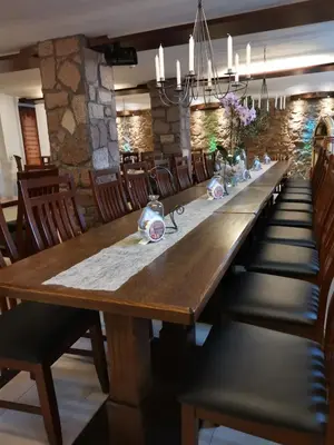 Ein Restaurant oder anderes Speiselokal in der Unterkunft Gästezimmer Am Gewölbekeller