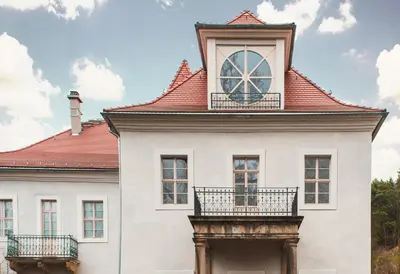 Das Gebäude in dem sich das Aparthotel befindet