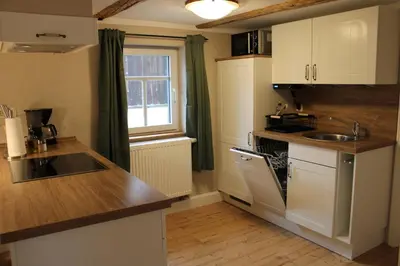 Küche/Küchenzeile in der Unterkunft Landhaus Wohnung - SAUNA, Balkon, Netflix, Parkplatz