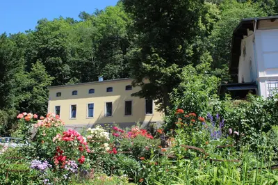 Ein Garten an der Unterkunft Ferienwohnung Goldgrund15