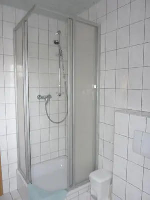 Ein Badezimmer in der Unterkunft Gästehaus Gauernitzer Hof