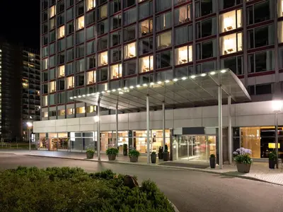 Das Gebäude in dem sich das Hotel befindet
