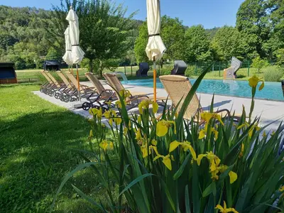 Ein Garten an der Unterkunft Parkhotel Bad Schandau mit SPA