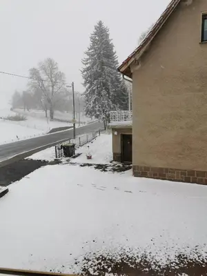 Monteur- und Ferienwohnung in Hainichen OT Bockendorf - Erdgeschosswohnung - Familie Weber im Winter