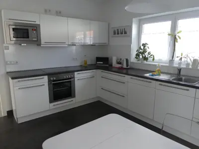 Küche/Küchenzeile in der Unterkunft großzügige,zetrumsnahe Wohnung